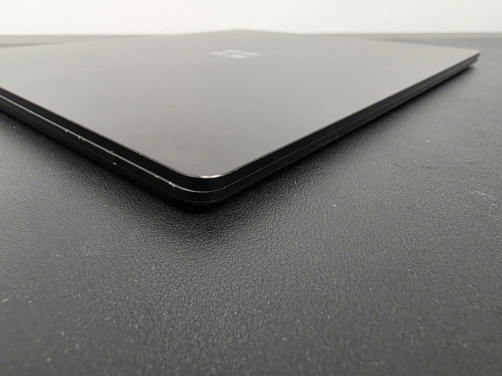 Microsoft Surface Laptop 3 – 13.5″ i7-1065G7 16GB Ram 256GB SSD Win 11 Pro