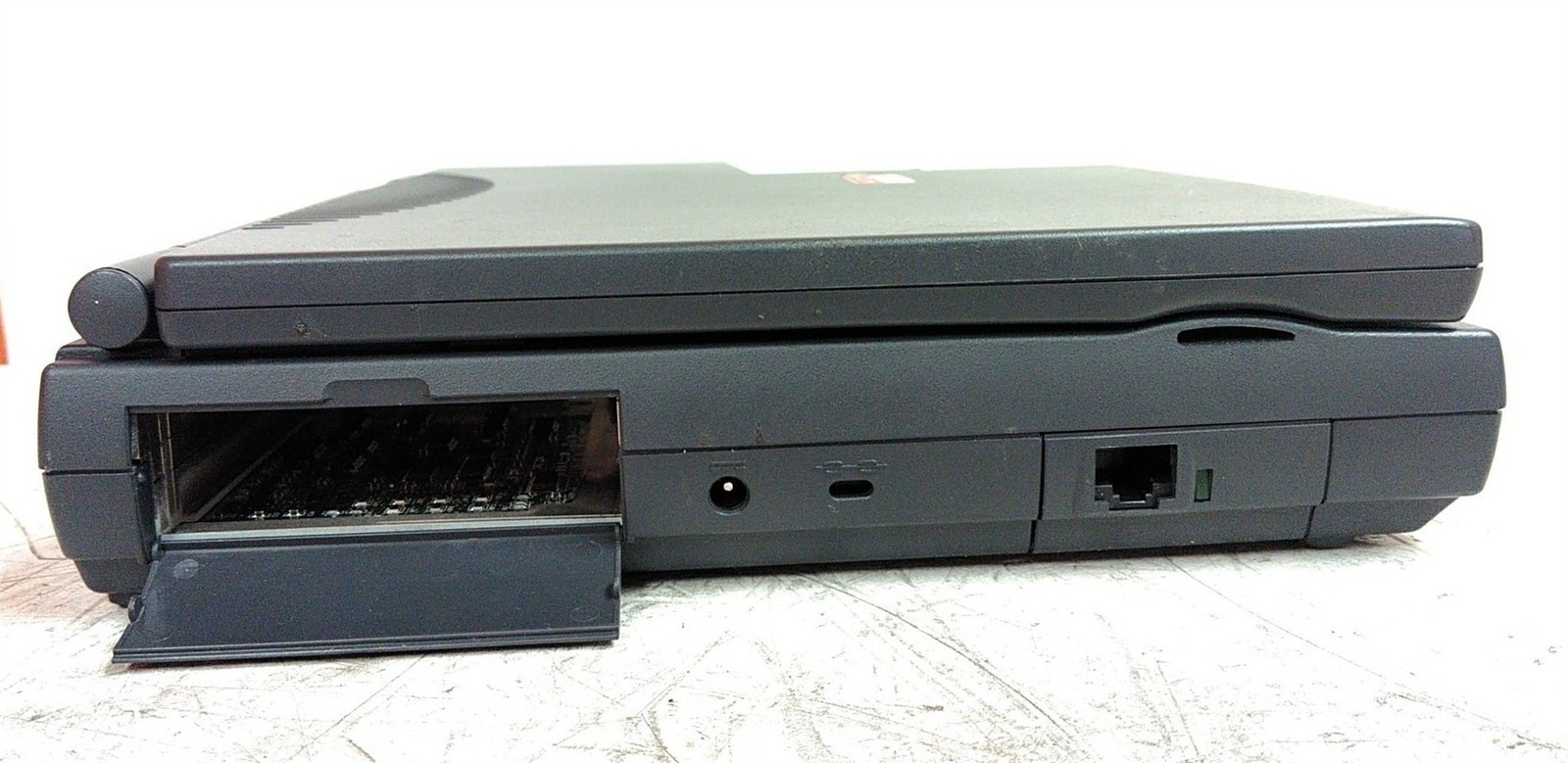 Hitachi Mx Series Mx166TMMX Laptop Intel Pentium MMX 166MHz 16MB 0HD