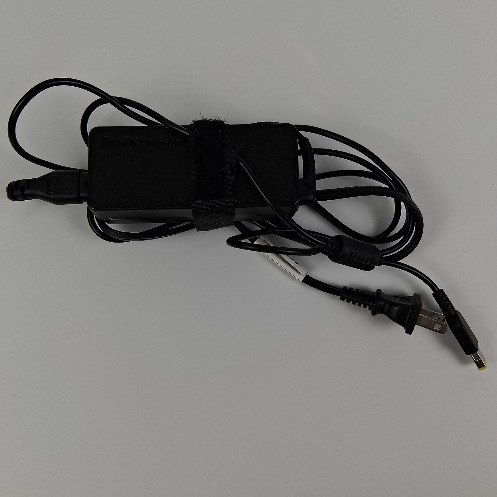 Lenovo ThinkPad X1 Carbon Gen 3 i5‑5300U 8GB 256GB SSD Linux Mint Installed
