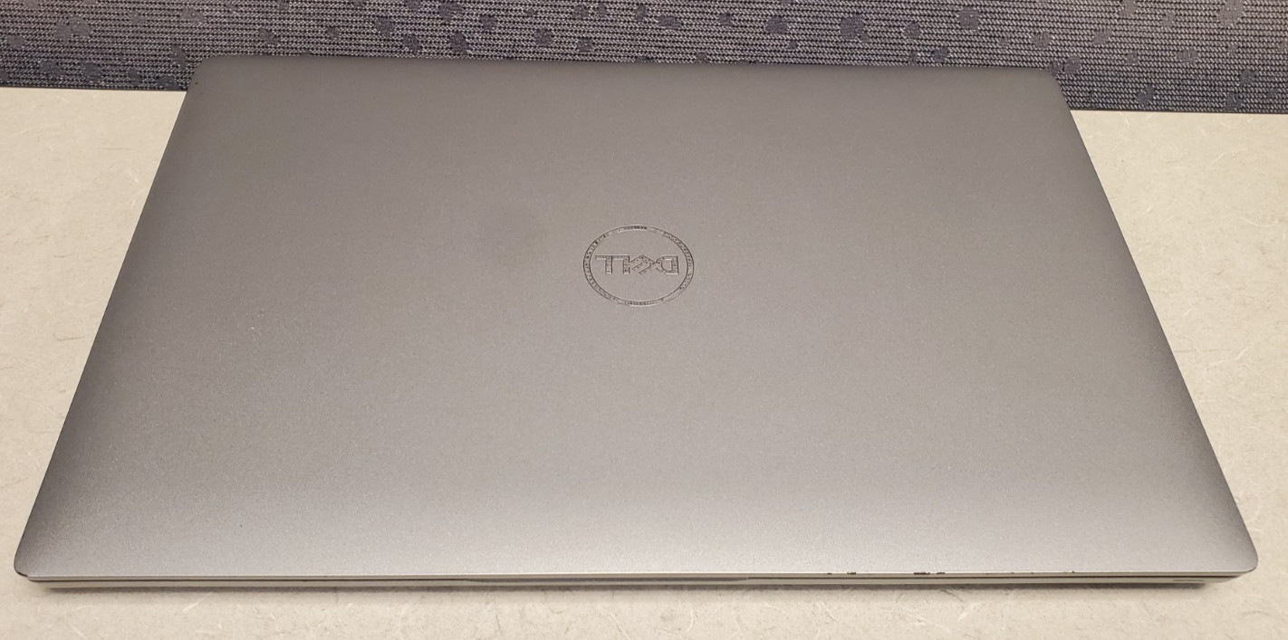 DELL Precision 3470 w/power adapter
