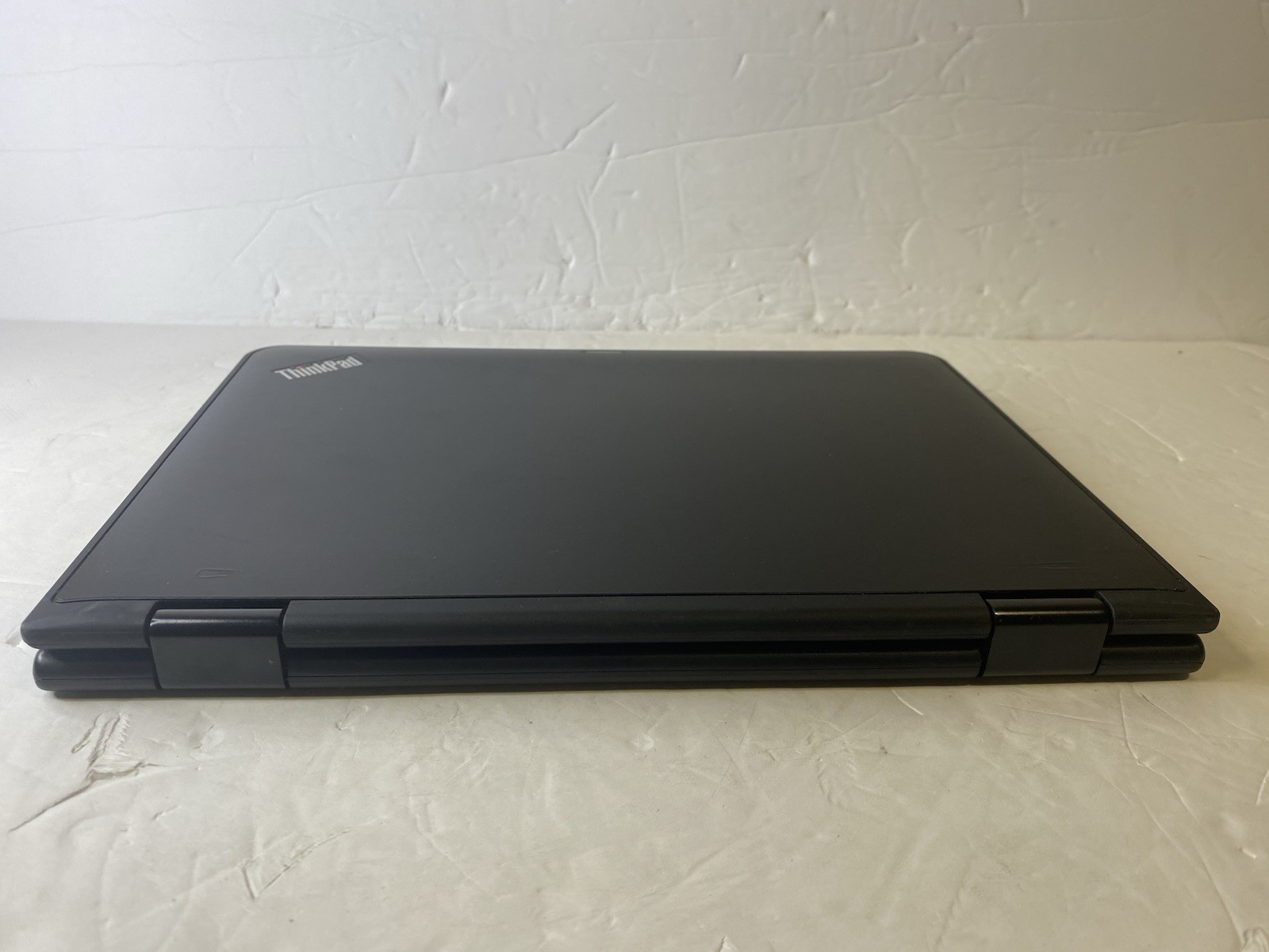 Lenovo ThinkPad Yoga 11e 11.6in 2 in 1 flip TouchScreen Windows 10