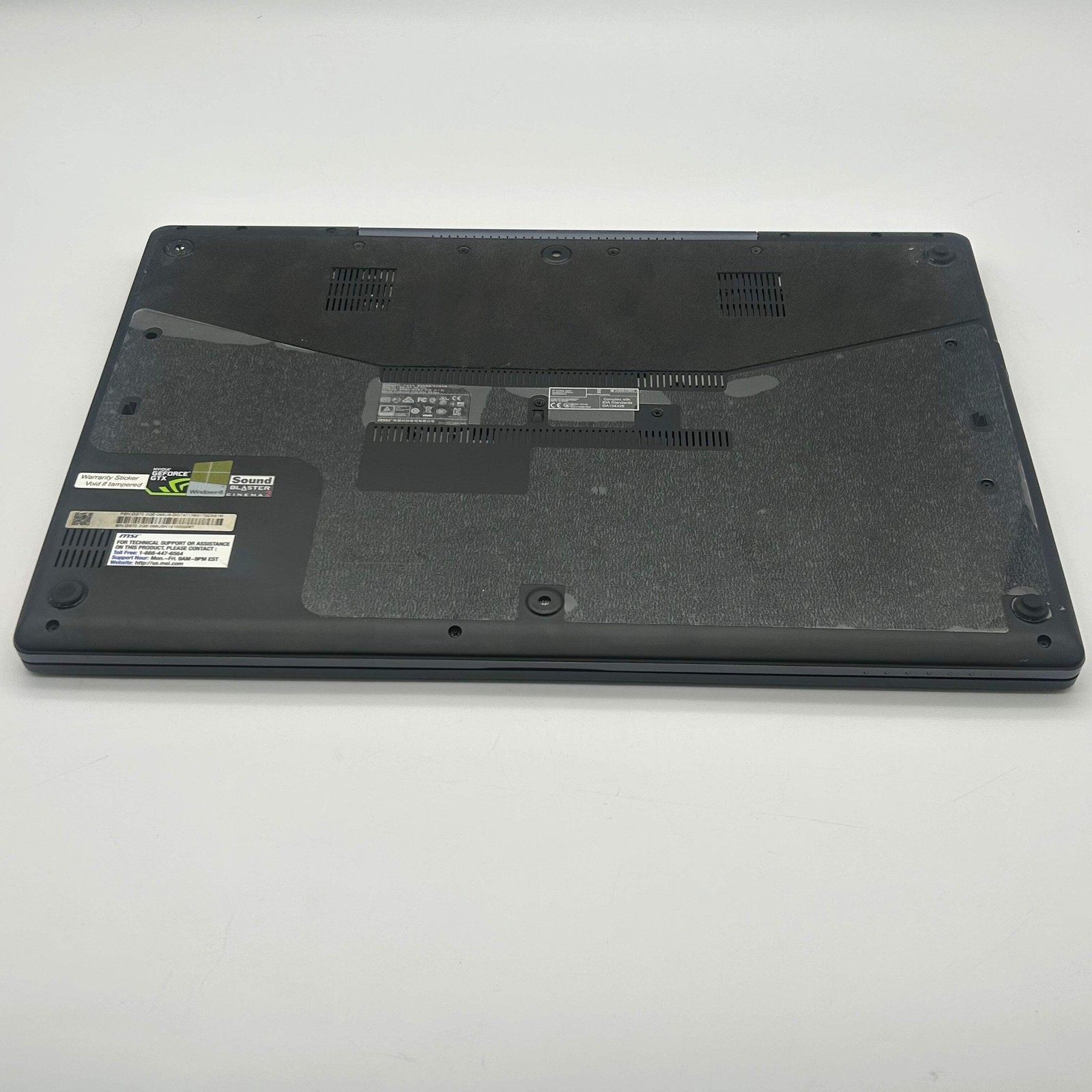 MSI MS-1773 17″ laptop |Core i7| 16GB RAM| w/ Charger – FOR PARTS/REPAIR ONLY