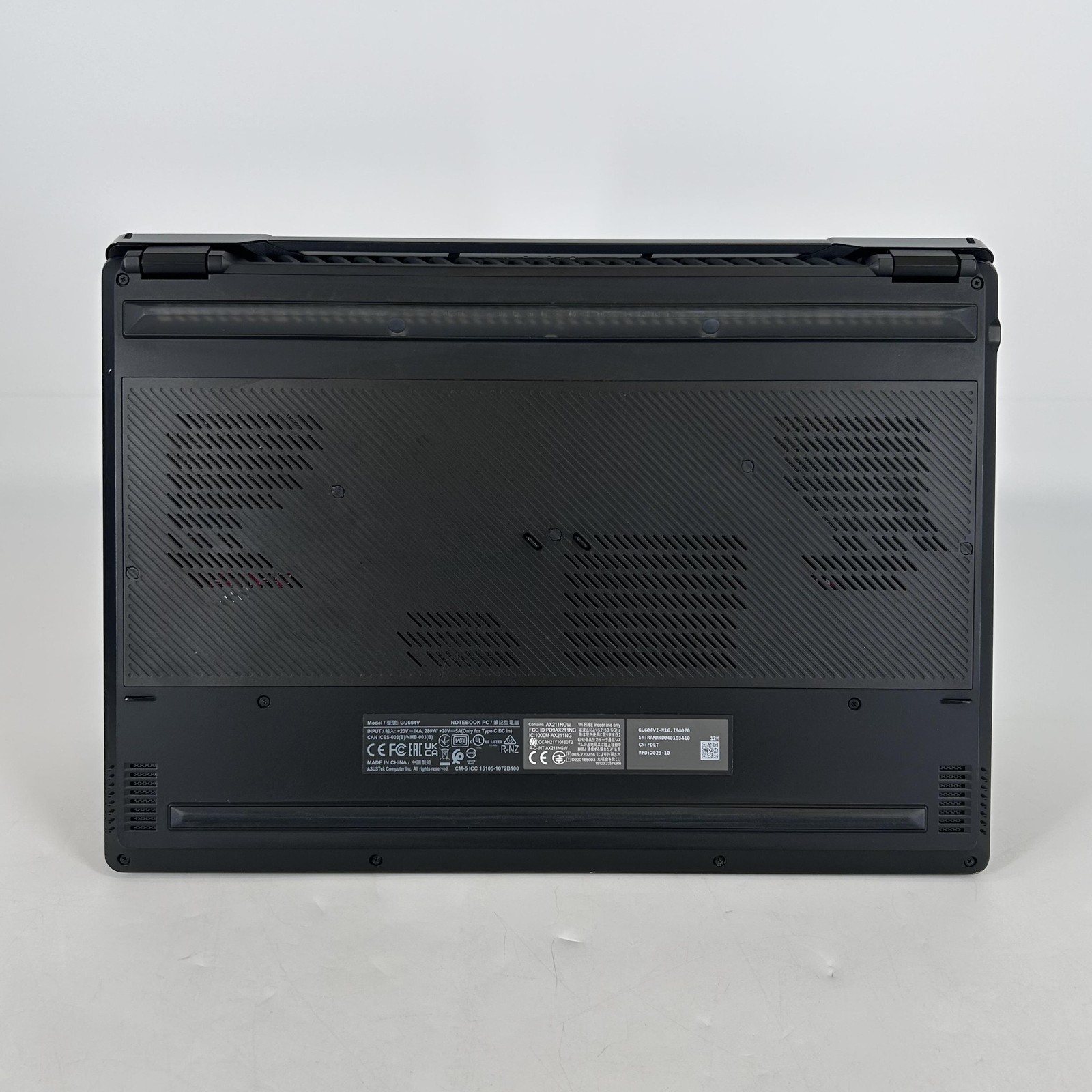 Asus ROG Zephyrus M16 GU604 16 240Hz QHD+ 2.6GHz i9-13900H 16GB 1TB SSD RTX 4070