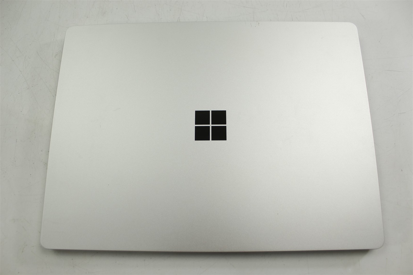 Microsoft Surface Laptop Go 2 2013 12.4″ i5-1135G7 256GB SSD 16GB RAM W11H