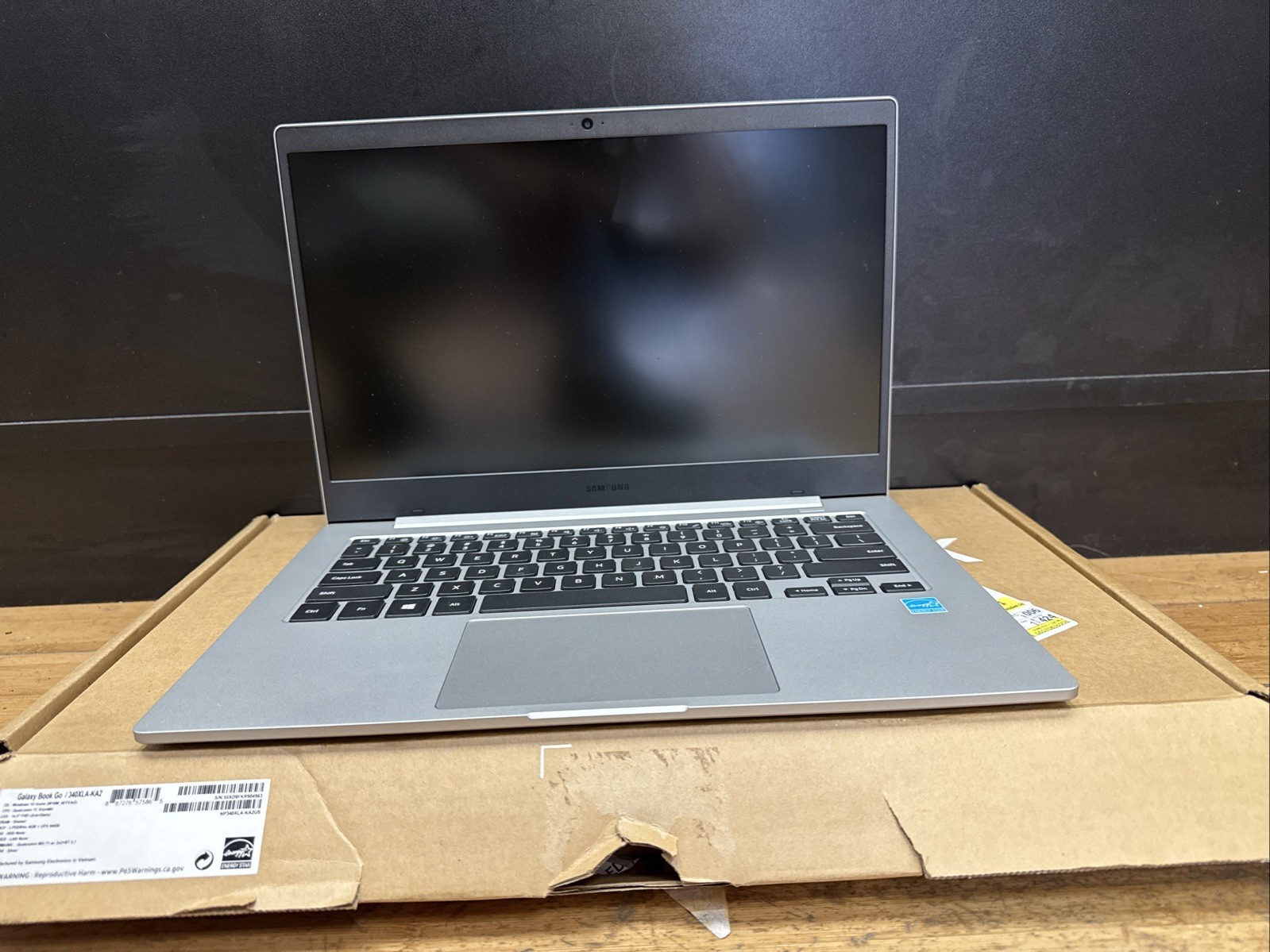 NEW Samsung Galaxy Book Go 14″ FHD, Qualcomm Snapdragon Gen 2 , 4GB RAM, 64GB