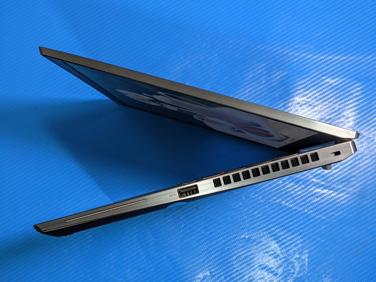 Lenovo ThinkPad X13 Gen 2i 13.3″ FHD+ TOUCH i7-11 2.8GHz 16GB 512GB SSD W11P +PA