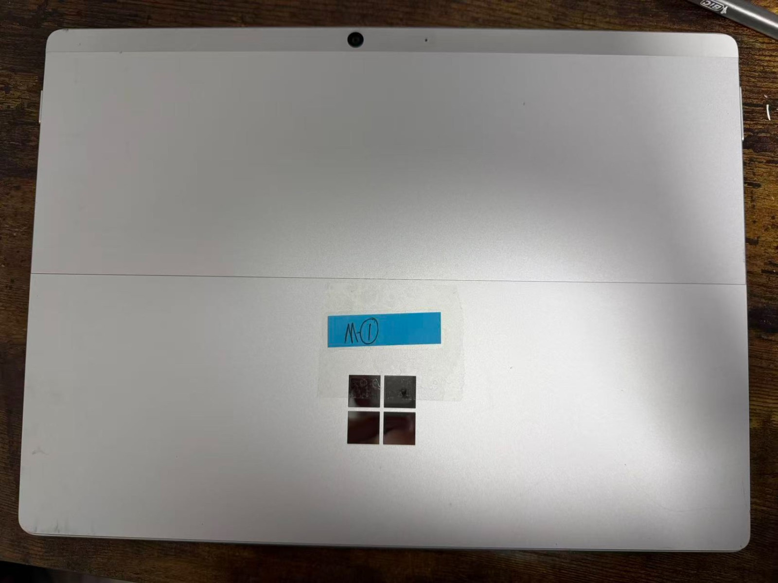Microsoft Surface Pro 8 1982 13″ Touch /Cracked Screen