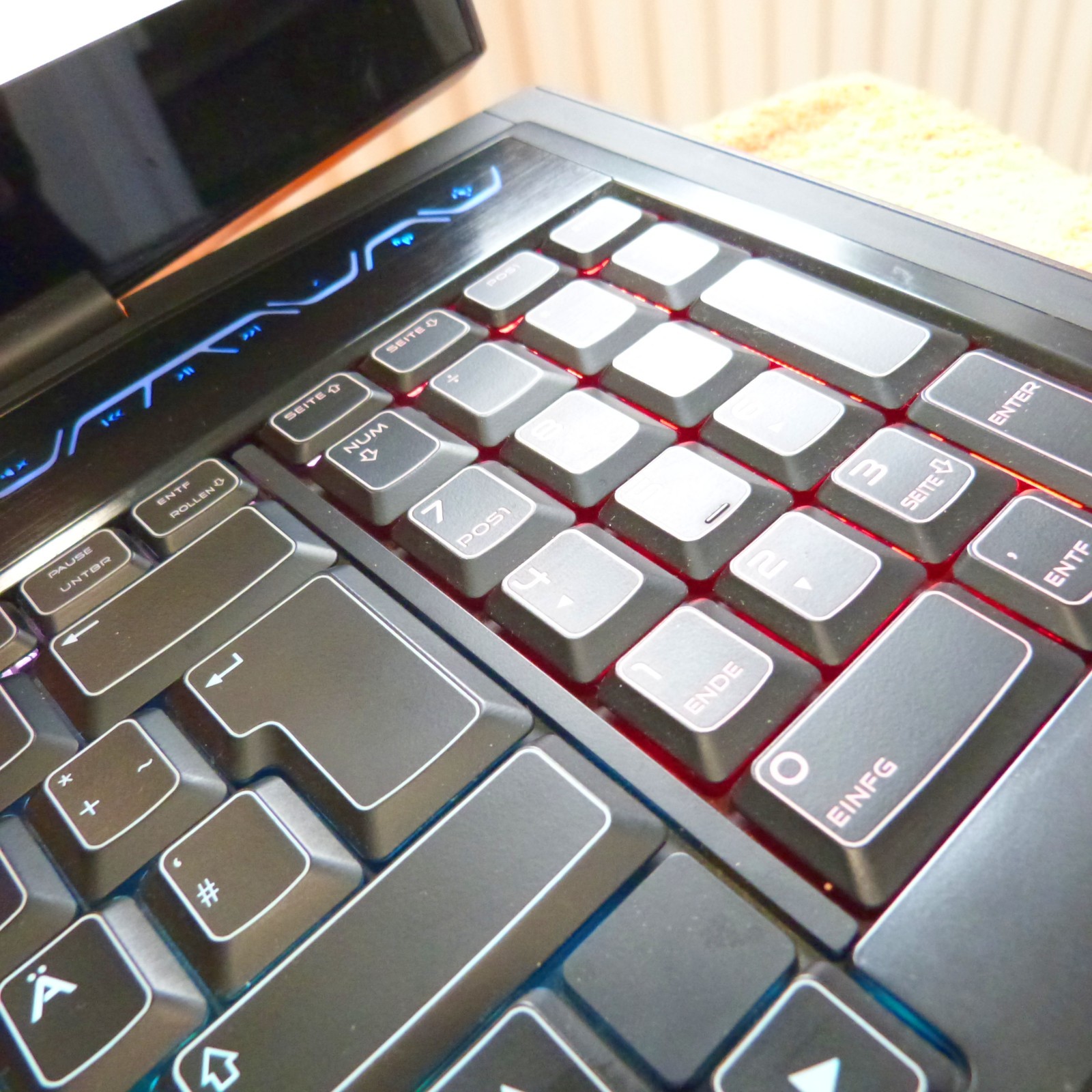 Alienware M18x R2 HIGH END FULLHD I 2TB SSD Windows 11 l 16GB RAM NEW l Core i7