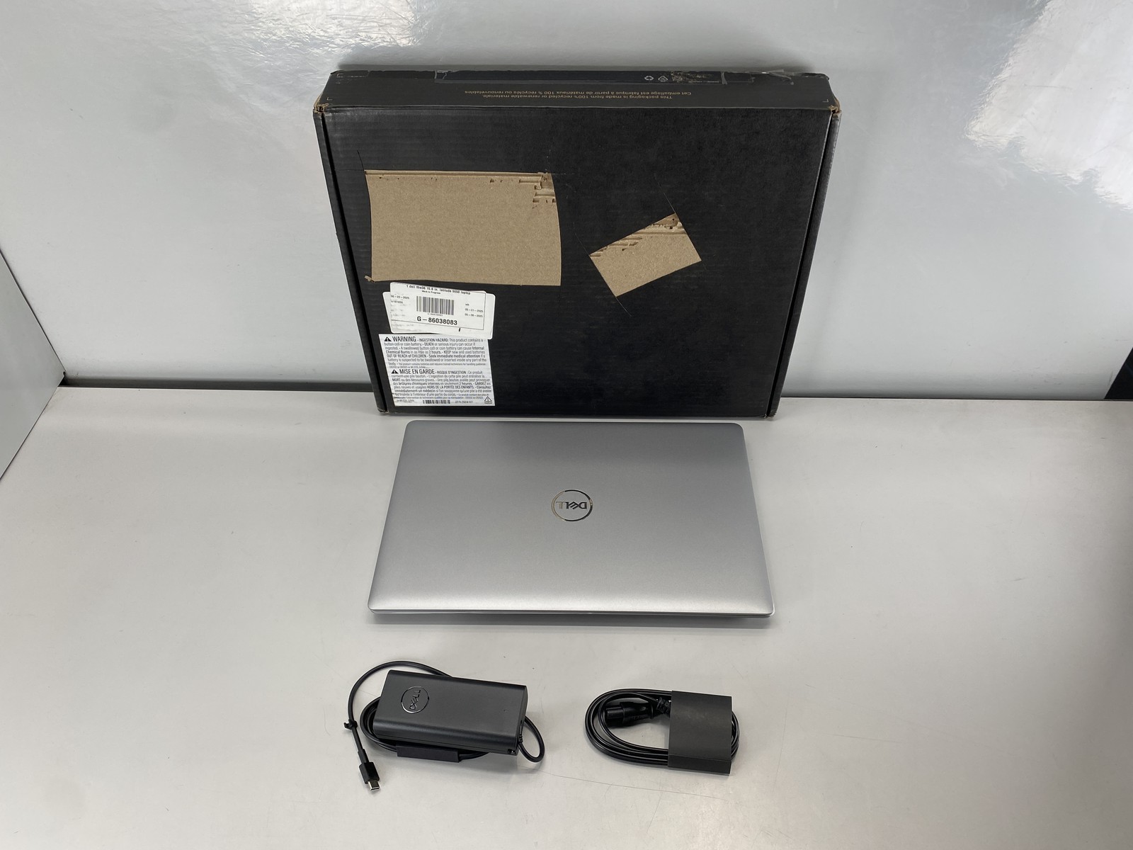 Dell Laptop Latitude 5550 15.6″ Intel Core Ultra 7 165U 512GB – Gray