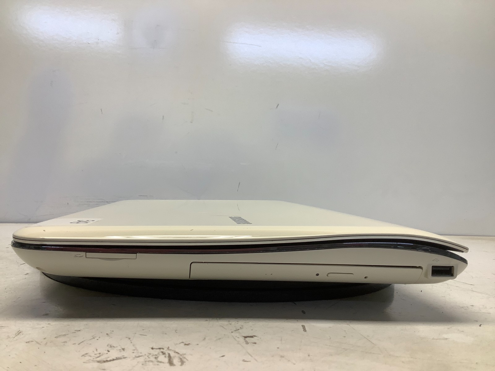 Samsung NP-SF510 Intel i3-M370 2399MHz 2 GB NO HDD