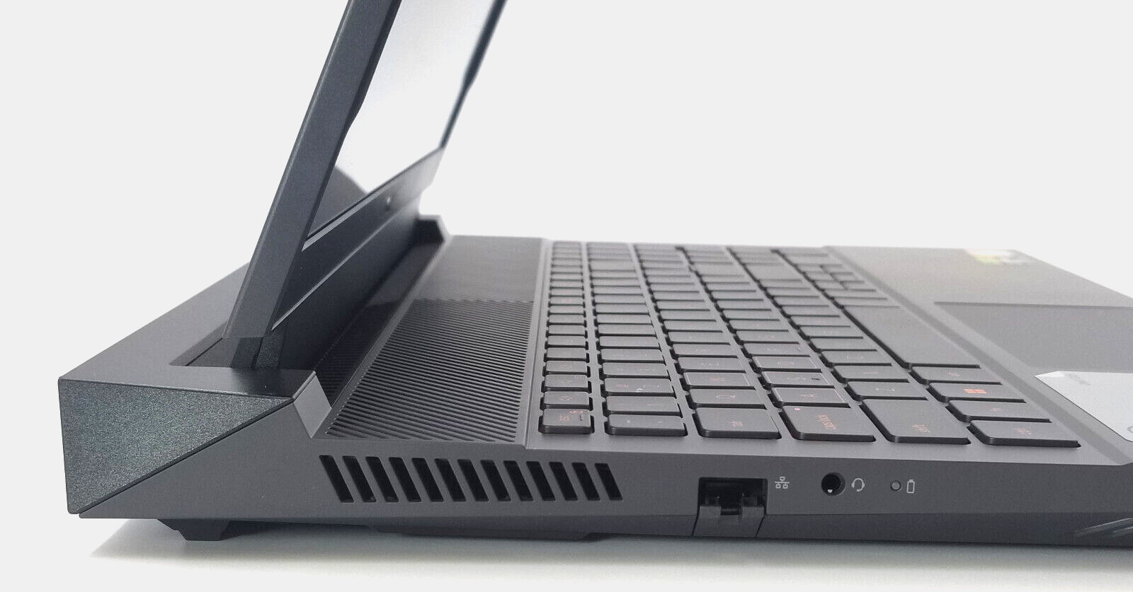 Dell G15 5530 Laptop PC FHD Intel Core i7-13th Gen 16GB Ram 1TB NVMe Windows 11.