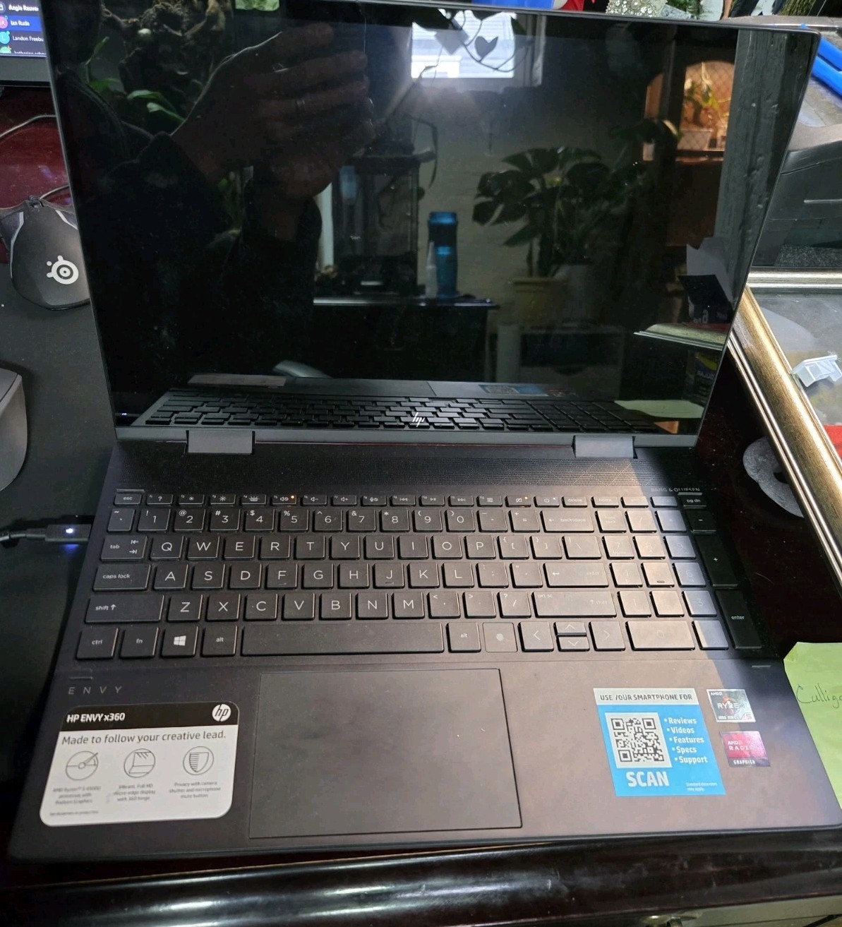 HP ENVY x360 2-in-1 15.6″ FHD Touch Ryzen 5 4500U 16GB 256GB SSD Win11 H