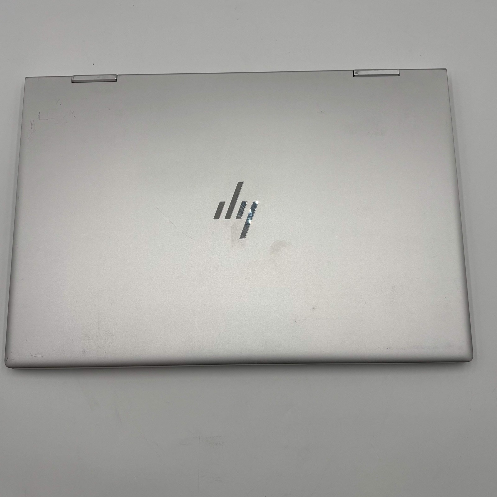 HP Envy x360 15M-DR1012DX 15.6″ i7-10510U 1.8GHz 16GB RAM 512GB SSD