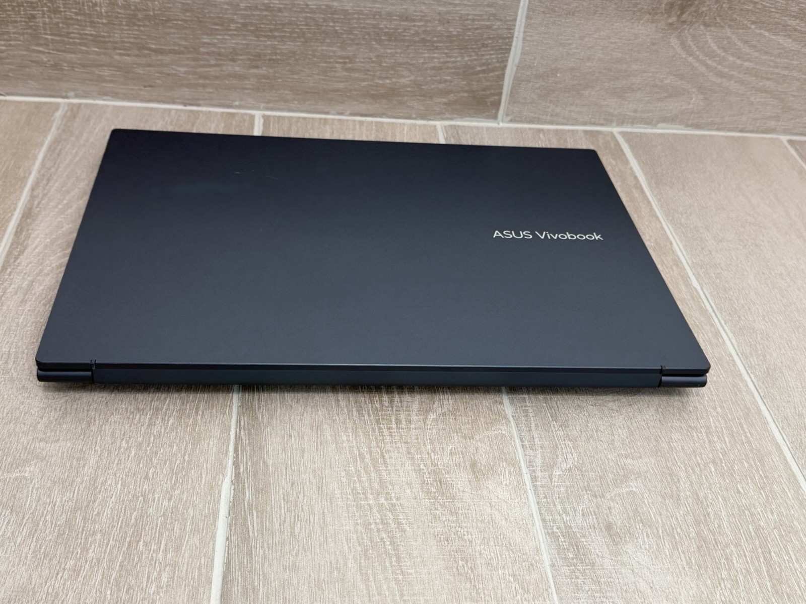 ASUS Vivobook M1603Q 16″ AMD Ryzen 7 5800HS 512GB NVMe SSD 12GB RAM Win-11