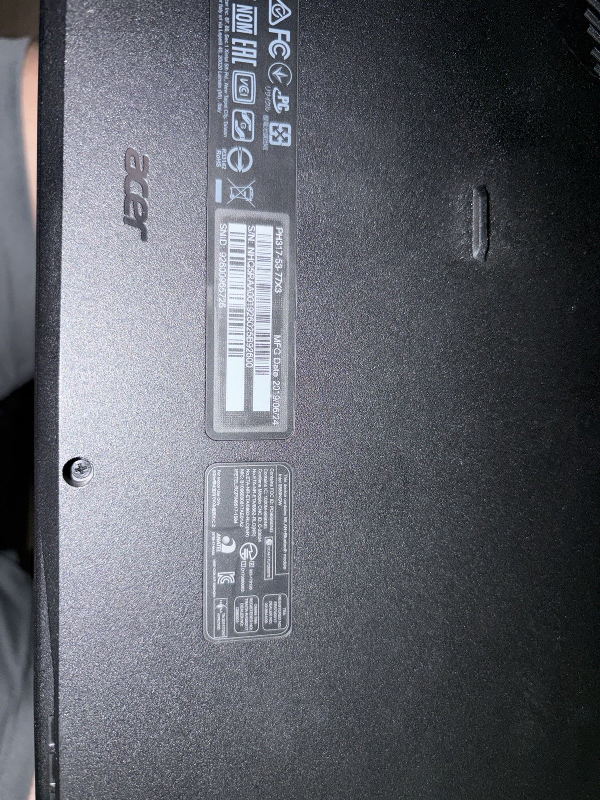 Acer Predator Helios 300 17”PH317-53-77X3