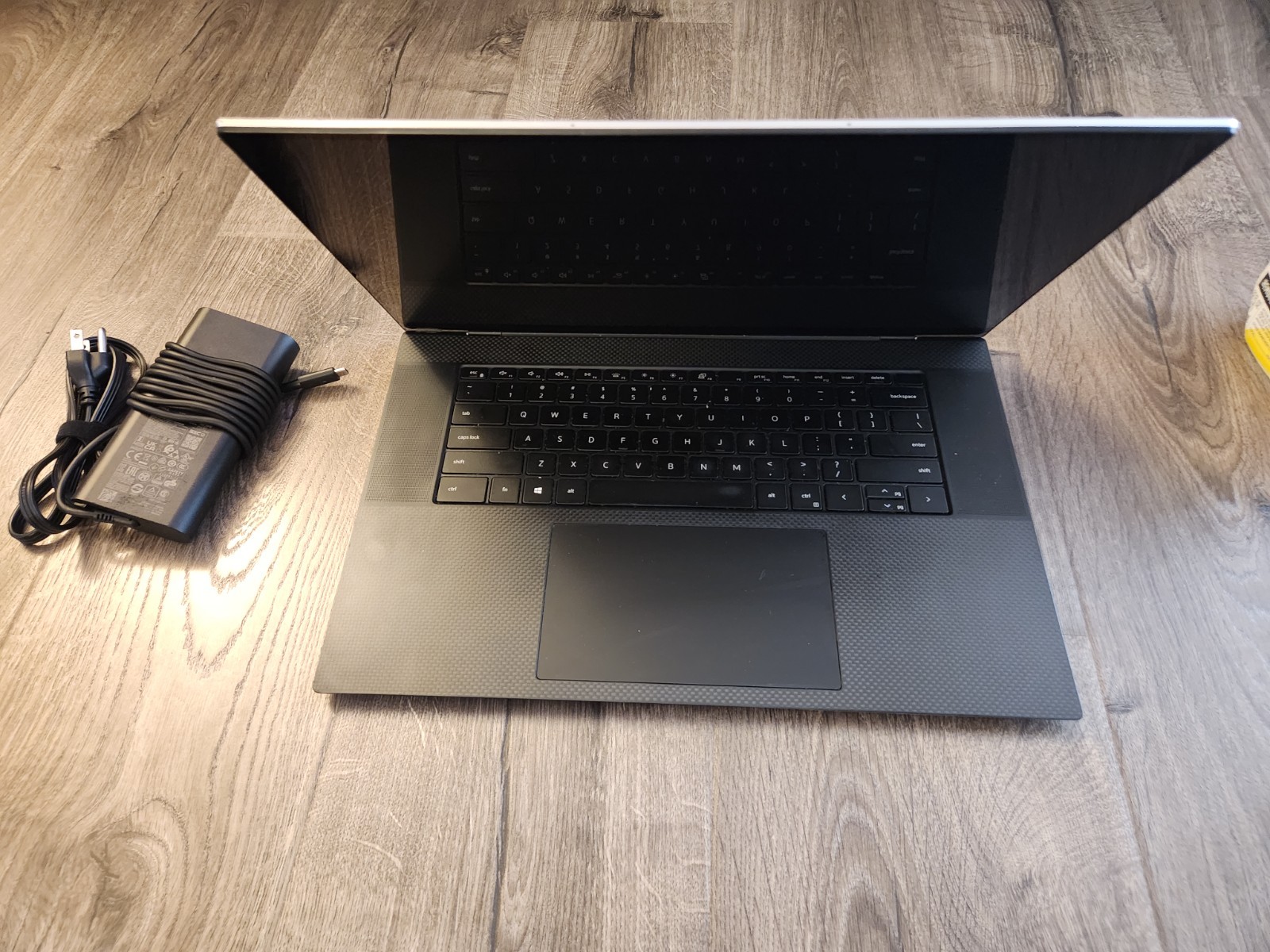 Dell XPS 9700 17 Intel Core i7-10750H 32GB RAM NVidia GeForce 3840 x 2400 Laptop