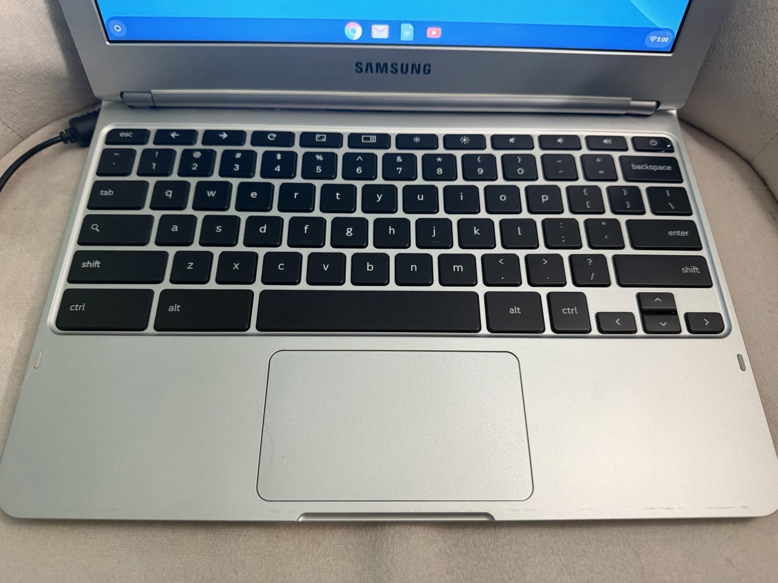 Samsung Chromebook 3 11.6″ Intel Celeron, Chrome OS With Cord Bundle