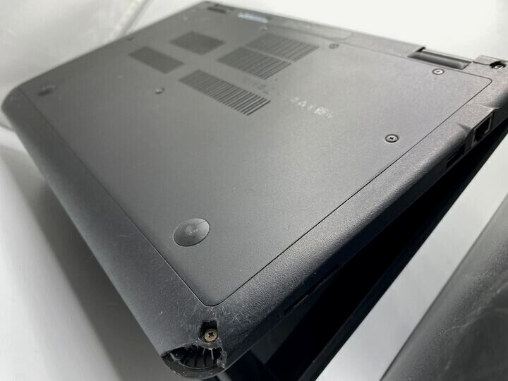Lenovo Thinkpad Yoga 11e 3rd Gen Intel Celeron N3160 4GB RAM 128GB SSD – C Grad
