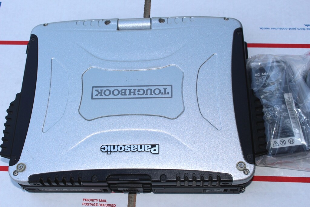 Panasonic Toughbook CF-19 MK4 i5 6GB, NO GPS TOUCH , 256 SSD. WIN7 PRO 64BIT,