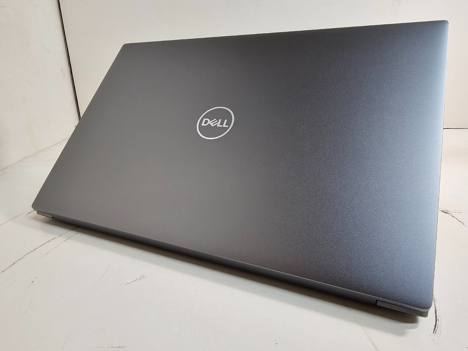 Dell Precision 5570 Laptop – i7-12800H 16GB 512GB SSD Cam RTX A1000 15.6″