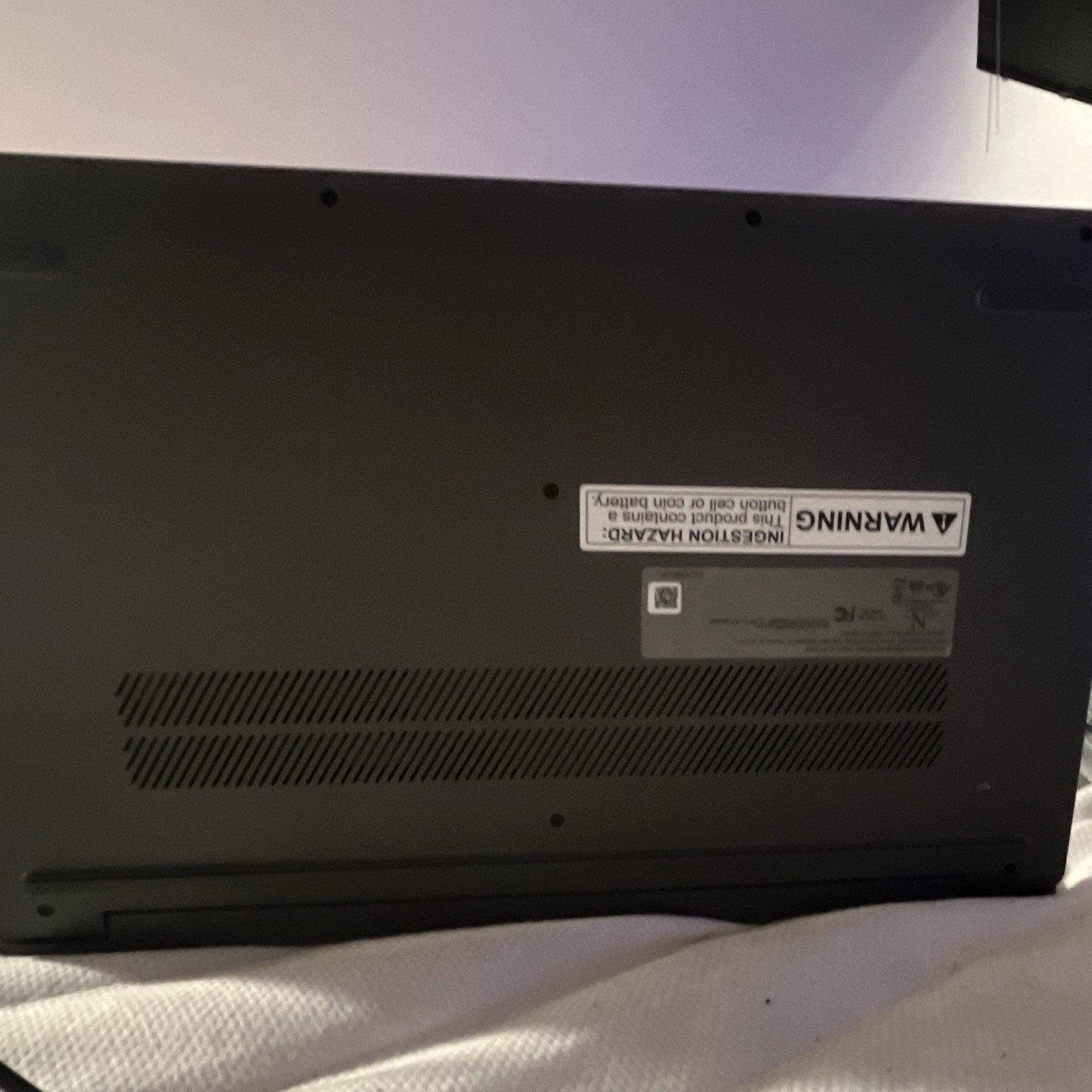 Lenovo IdeaPad Slim 3i 15.6” Intel Core i3-N305 8GB RAM Windows 11 — Barely Used