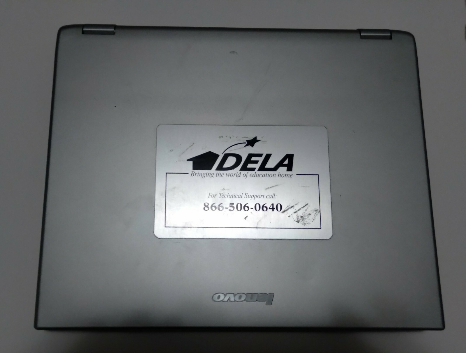 BROKEN – Lenovo 3000 C200 type 8922 Laptop (NO HDD) AND CHARGER