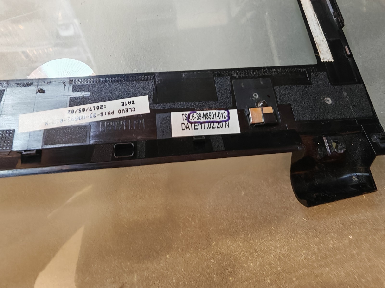 XMG CLEVO A507 N850HK FRAME FRAME COVER DISPLAY 6-39-N8501-012