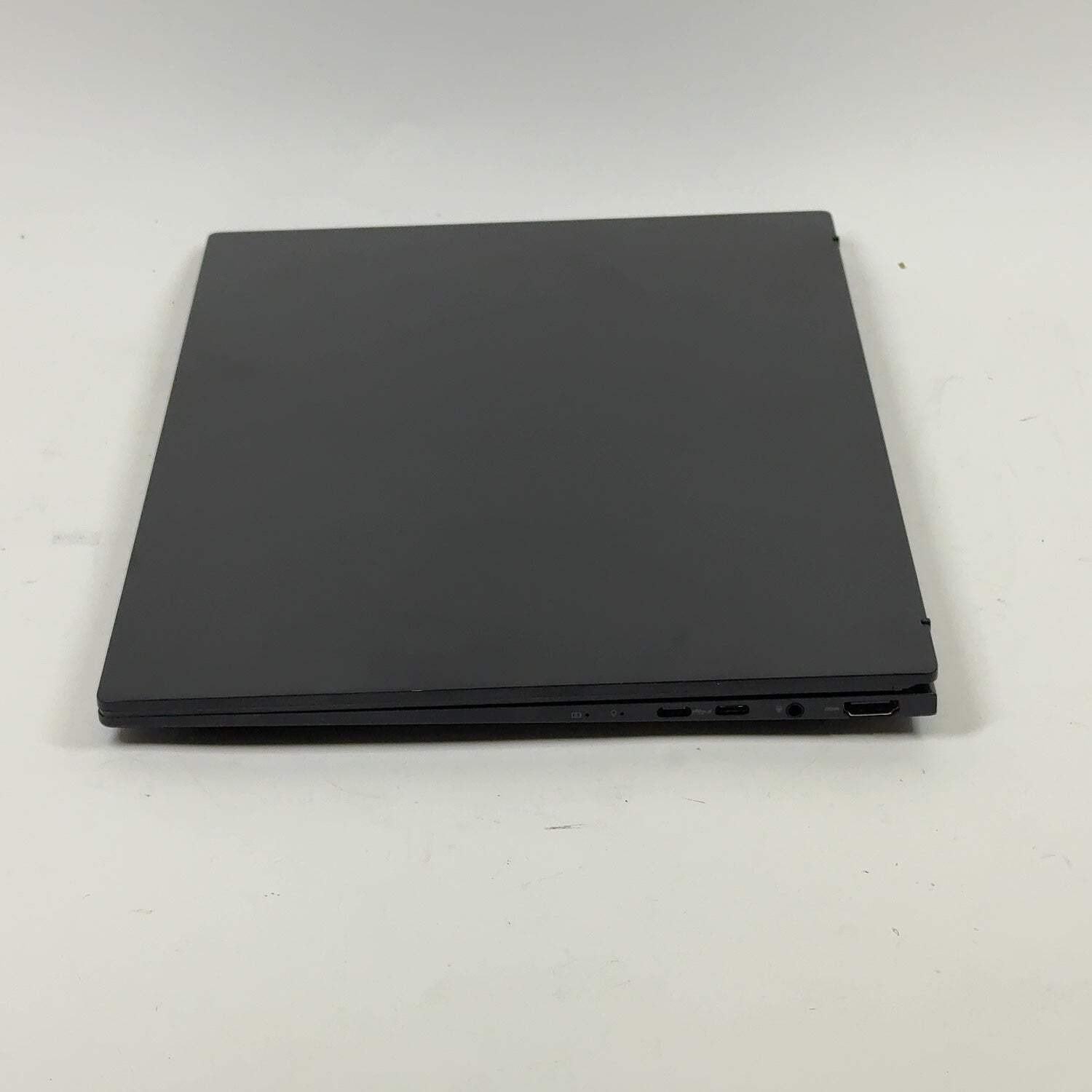 Asus Zenbook 14 UM3406K 14″ Ryzen AI 7 350 2.0GHz 32GB RAM 1TB SSD