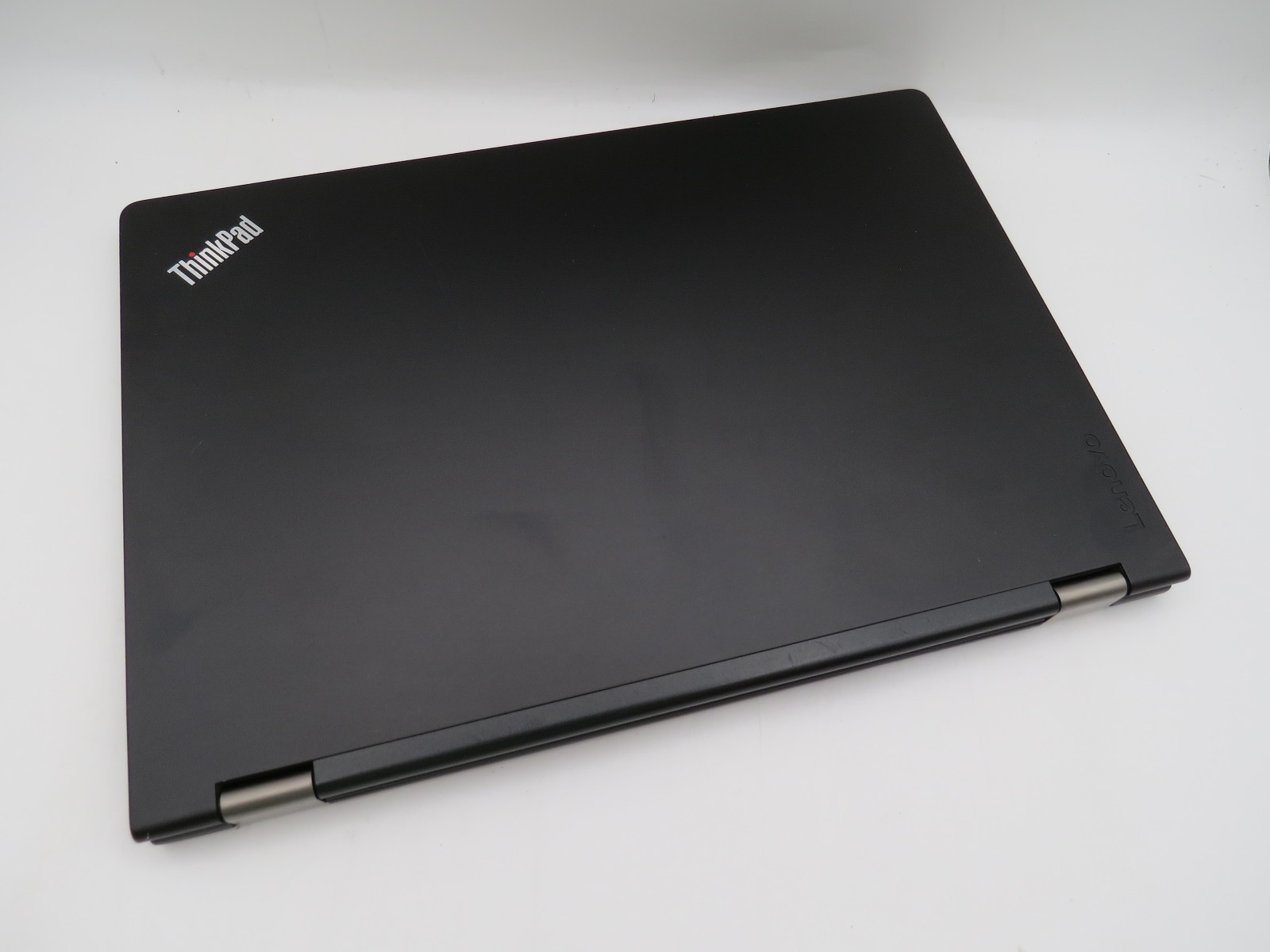 Lenovo ThinkPad Yoga | i5-6200U | 8GB RAM | 238GB SSD | 14″ touch | No OS/AC