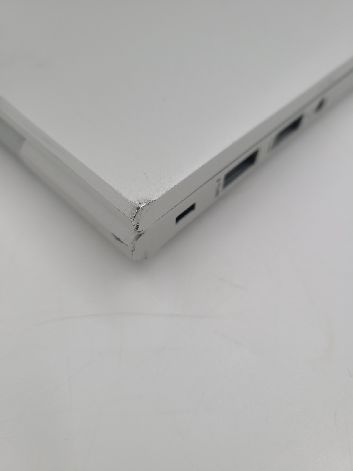 HP EliteBook 840 G8 i7-1165G7 2.80GHz 16GB Ram 512GB SSD Win 11 PRO