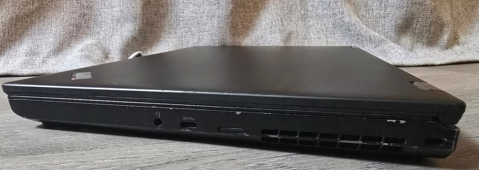 Lenovo Thinkpad p53 – i7 9850H – 32gb Ram – 256gb NVME – RTX 3000 – Dock –