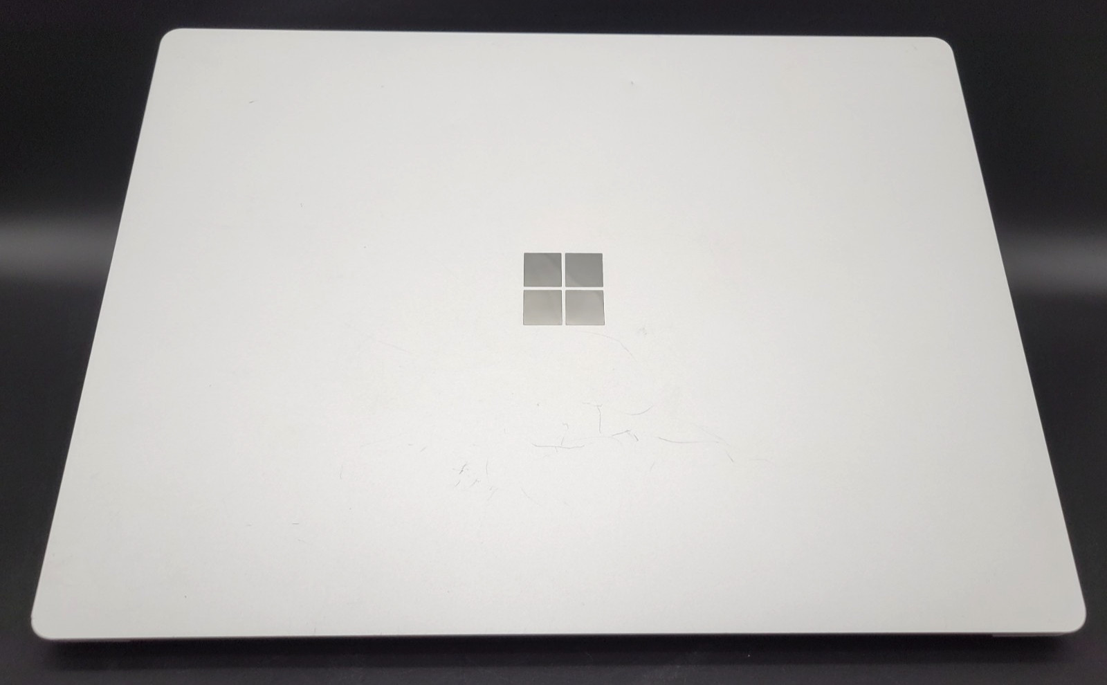 Microsoft Surface Laptop 5 15″ 1979 i7-1255U 12th Gen 8GB RAM 256GB SSD Read
