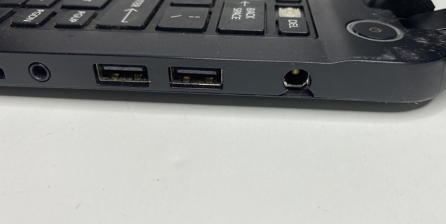 Toshiba Laptop Satelite NB15T-A1303 (No Hard Drive)