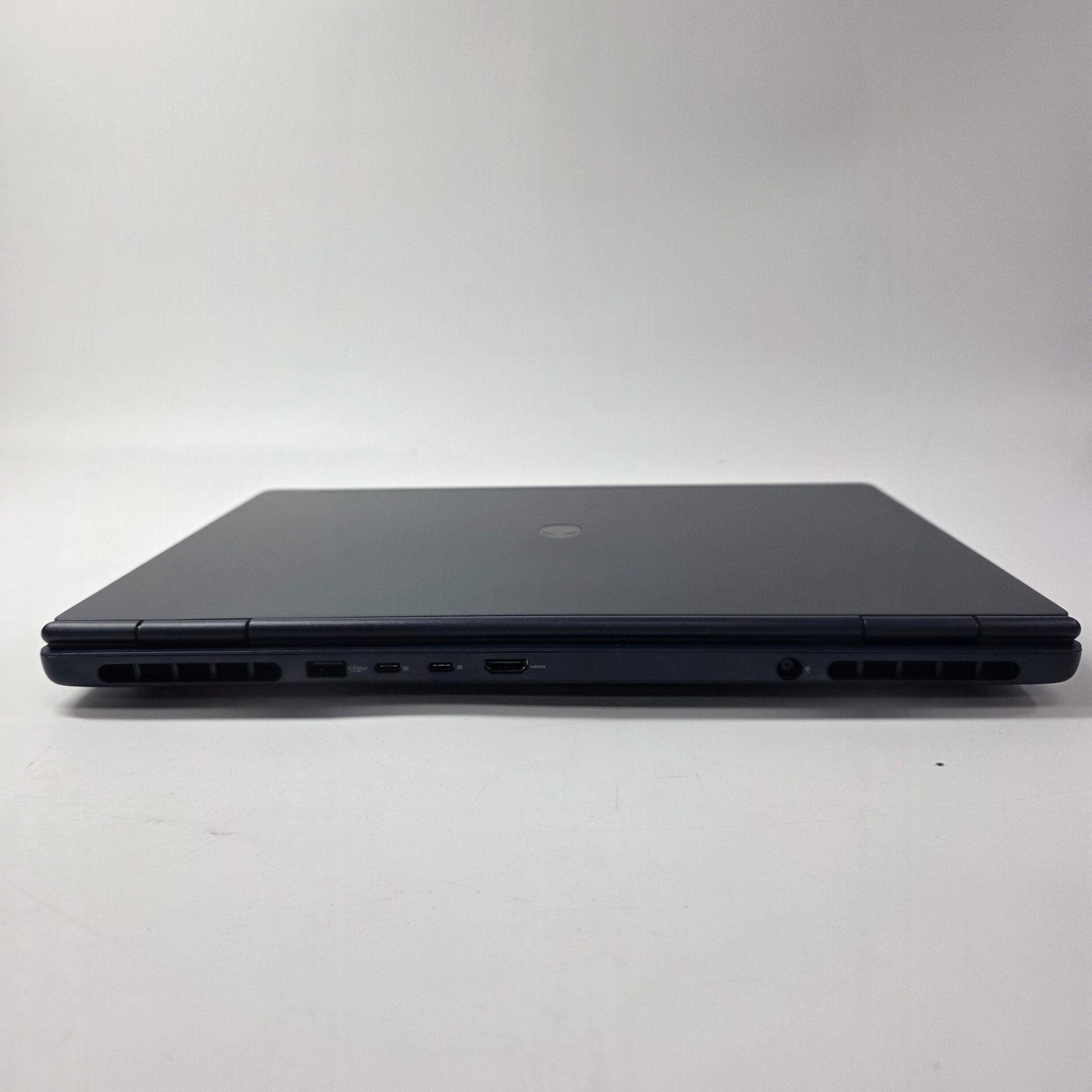 Alienware 16 Aurora RFV28 15.6″ Core 7 240H 16GB RAM 500GB GeForce RTX 5050