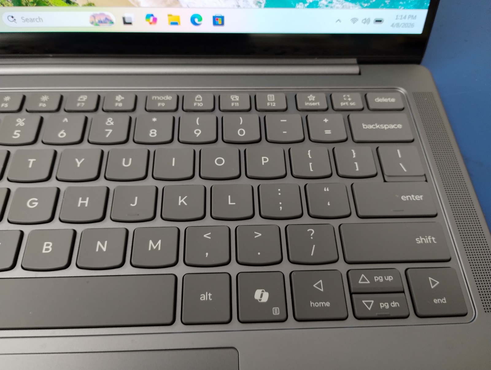Lenovo Slim 7 14ILL10, Intel Core Ultra 7, 2.20 GHz, 32 GB RAM, 1 TB NVMe