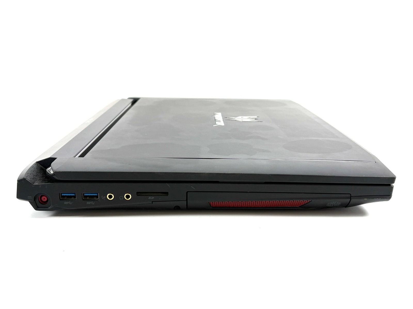 Acer Predator G9-791 17.3″ FHD 2.6GHz i7 16GB RAM GTX 970M 128GB SSD + 512GB SSD