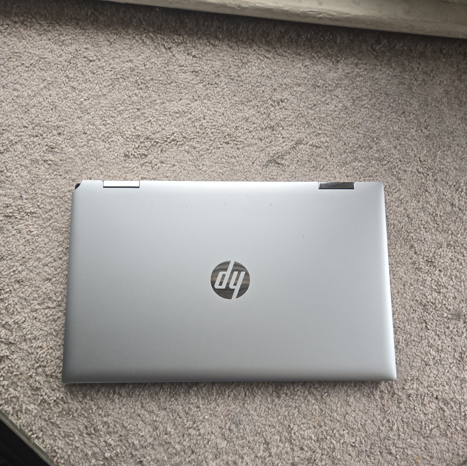 HP Pavilion x360 2-in-1 15.6″ i5 12th 8GB ram 256GB Silver Laptop. 96% battery
