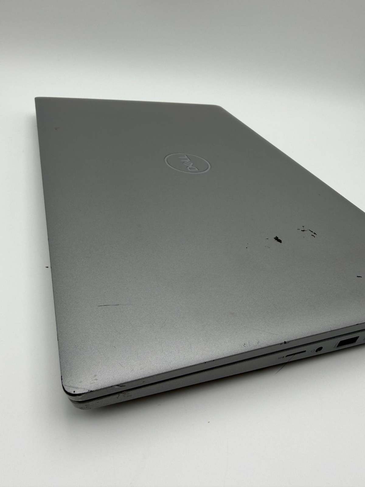 Dell Precision 3561 15.6″ i7-11800H 32GB 512GB NVMe SSD Nvidia T600 Win 11 Pro