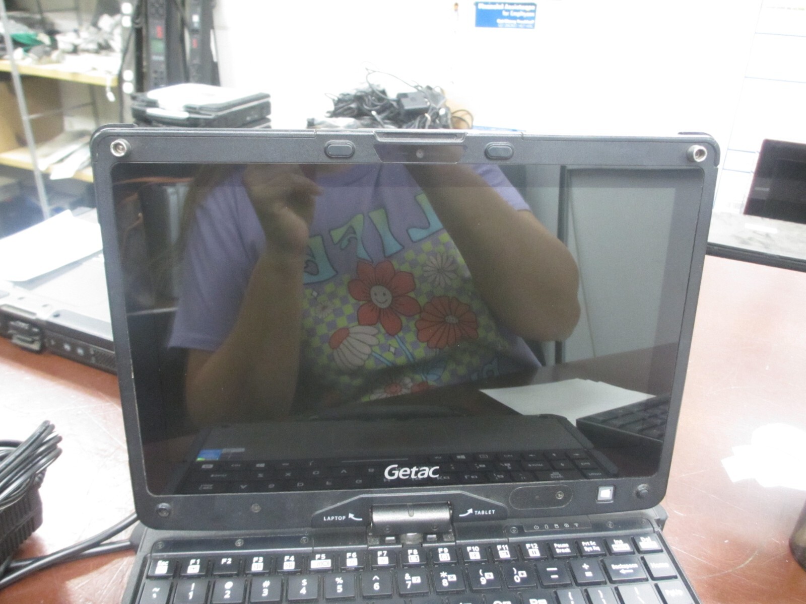 Getac V110 G2 i5 5200U 2.20GHZ 4GB Web-Cam Laptop [NO HDD/CADDY/OS/AC/Pen]******
