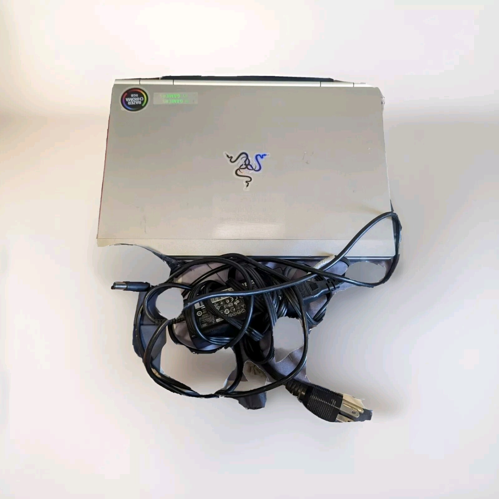 HP EliteBook 2570p wit monitor, keyboard & mouse, pad, mic, power cords & webcam