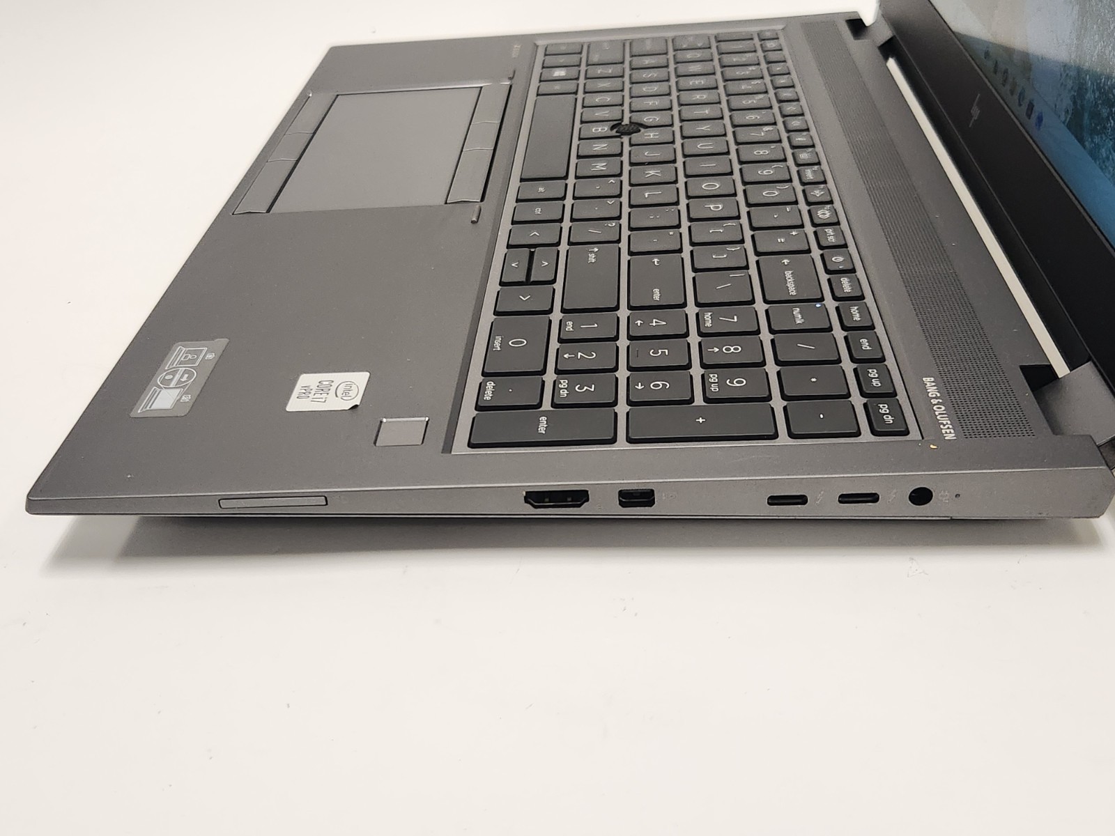 HP ZBook Fury 15 G7 15.6″ i7-10850H 2.7GHz 8GB RAM 512GB SSD W11P Quadro T2000