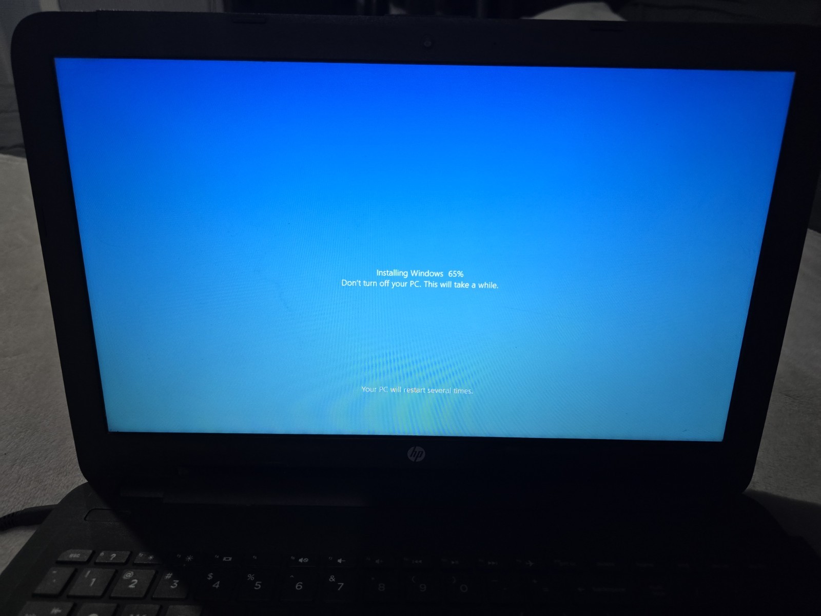 HP 250 G5 Laptop Computer 3165NGW Black Core i3 with Charger Built-in Webcam