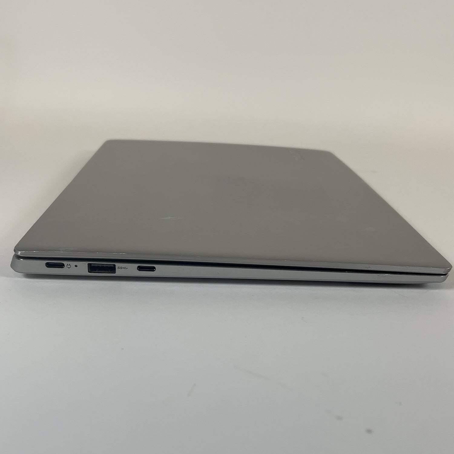 Lenovo Ideapad 720s 13ARR 13.3″ Ryzen 7 2700U 2.2GHz 8GB RAM 512GB SSD