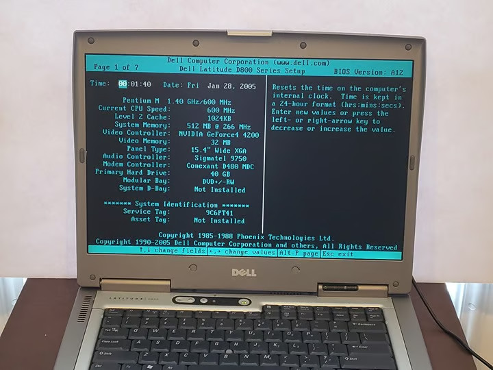 Dell 15″ Laptop Windows XP SP3 32 BIT-Parallel port-9 pin Serial Port-RS232- CD