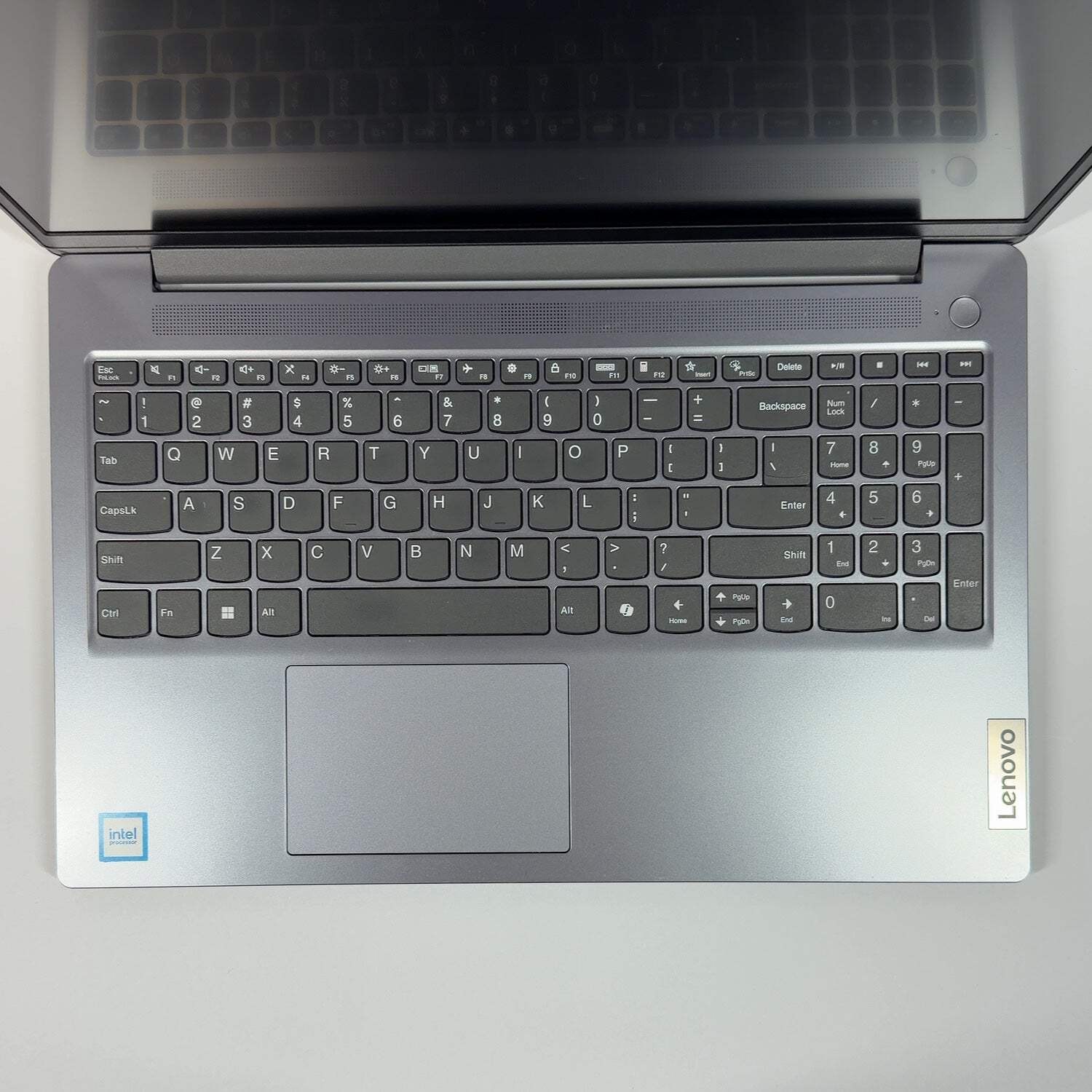 Lenovo IdeaPad Slim 3 15ITN9 15.6″ N150 .8GHz 8GB RAM 128GB SSD