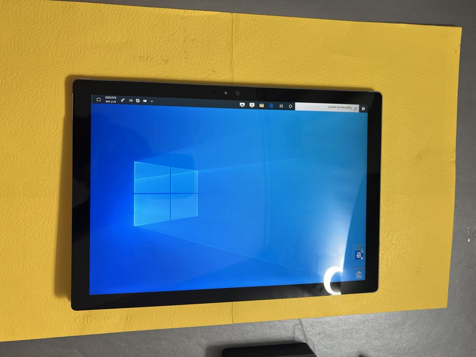 Microsoft Surface Pro 4 1724 12.3″ Intel i5-6TH GEN 2.4 GHz 8GB 256GB Battery