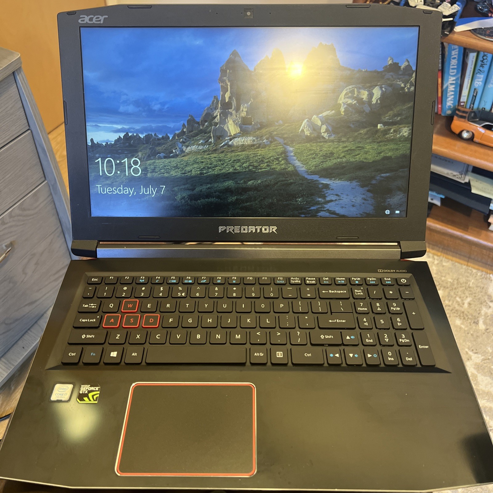Acer Predator Helios 300 15.6in. (256GB, Intel Core i7 7th Gen., 2.80GHz, 16GB)