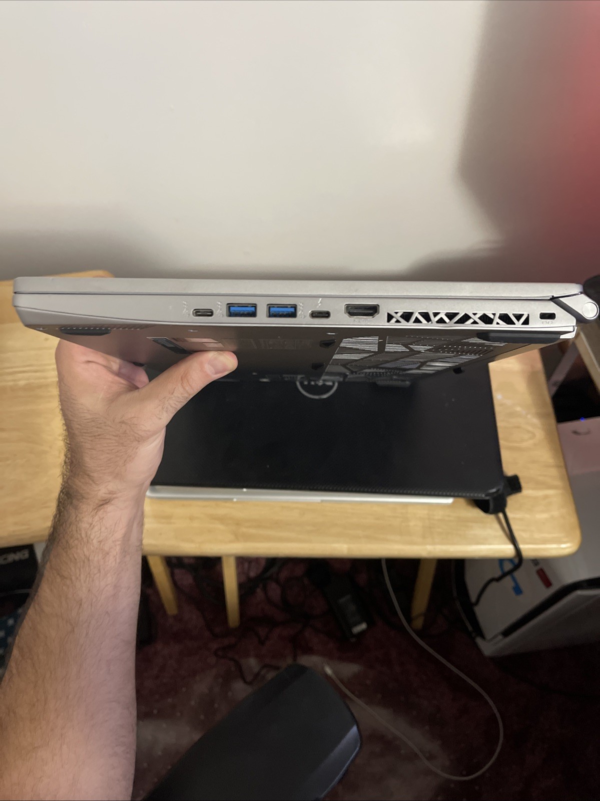 MSI WS75 10TL 17.3″ i7-10875H 32GB RAM RTX 4000 TWO 1TB NVMe W11 Pro+AC ADAPTER