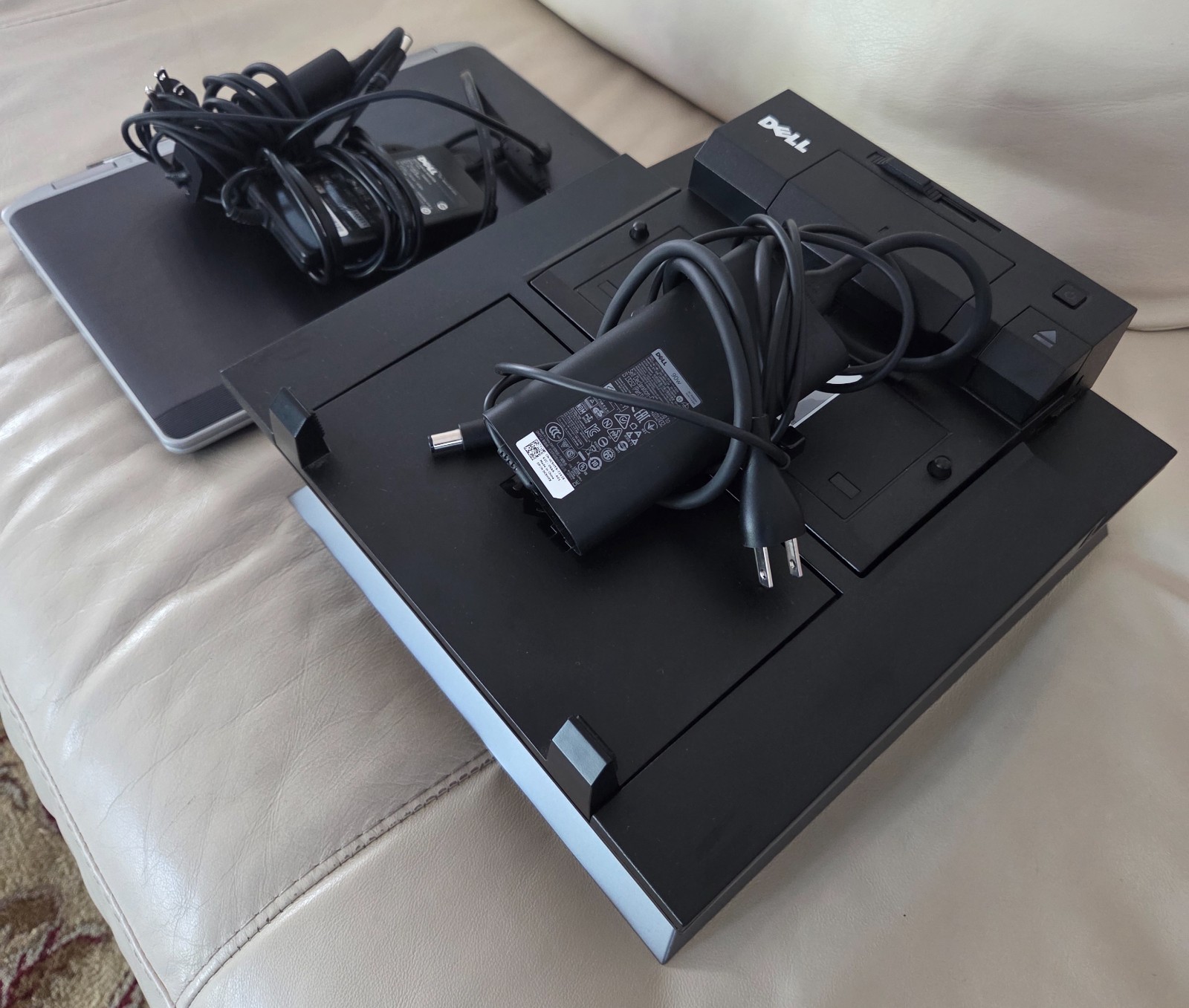 Dell Latitude e6330 , 16Gig RAM, 500g HDD, dock and power supplies