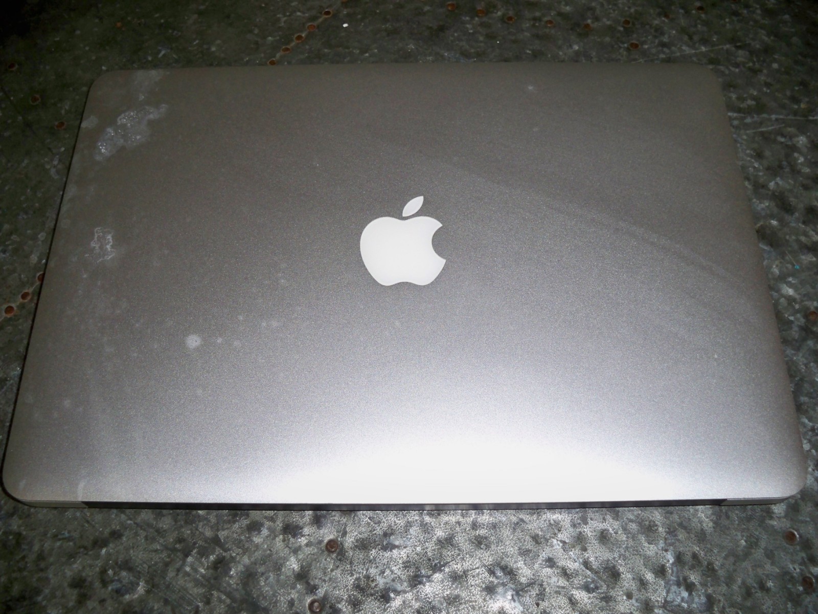 Apple MacBook Air A1466 13.3″ Intel Core i5 1.8GHz Mid 2012 W/128GB SSD, 8GB Ram
